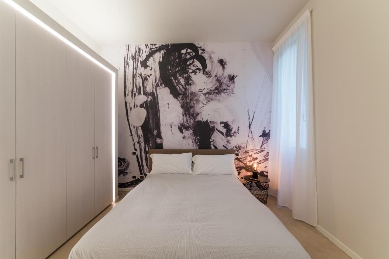 Dv Garda Suite Campione del Garda Bagian luar foto